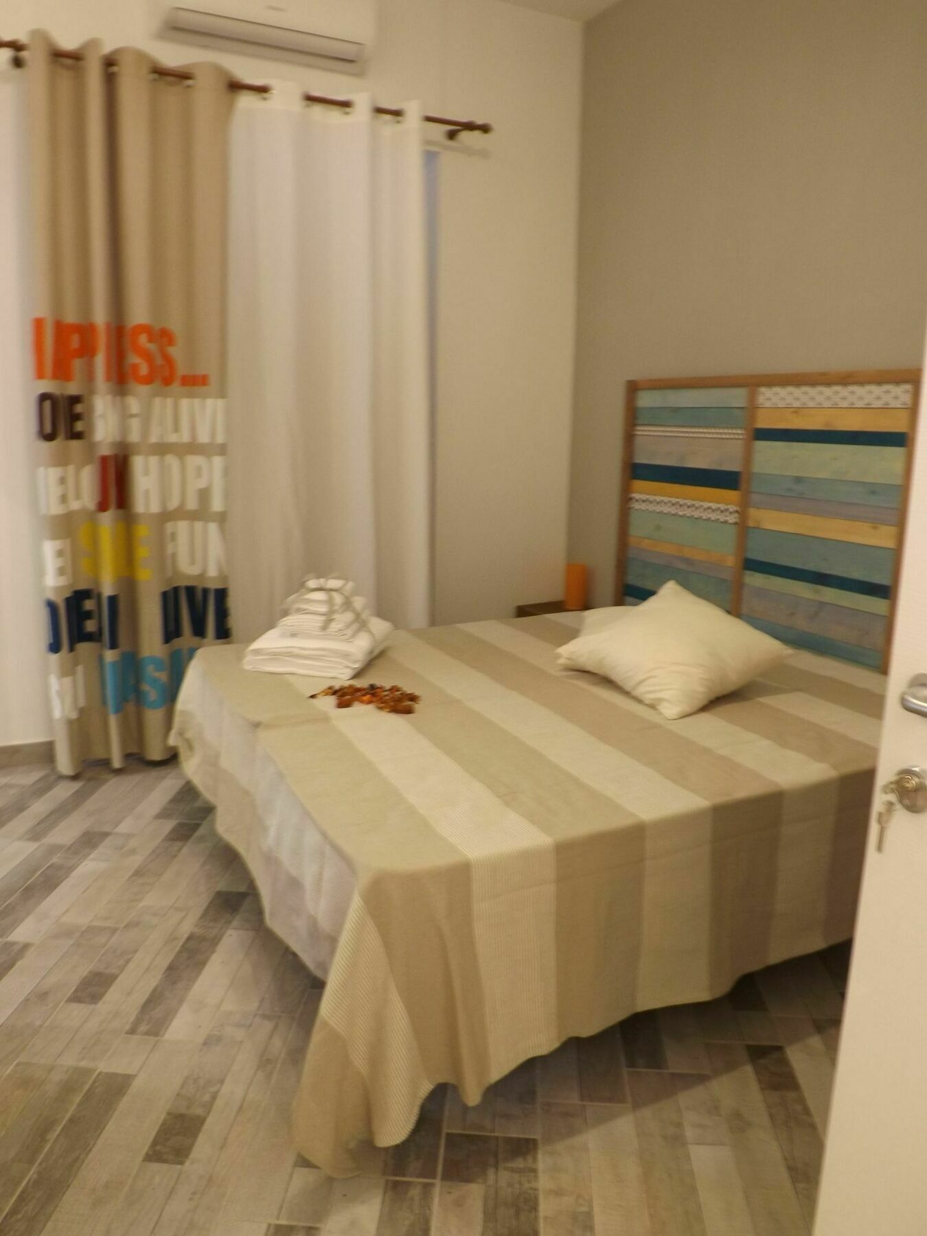 Domus Alma Bed & Breakfast เนเปิลส์ ภายนอก รูปภาพ
