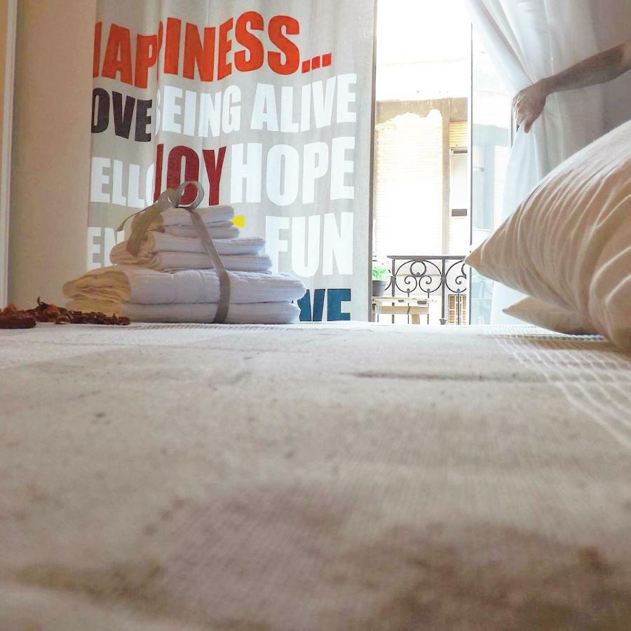 Domus Alma Bed & Breakfast เนเปิลส์ ภายนอก รูปภาพ